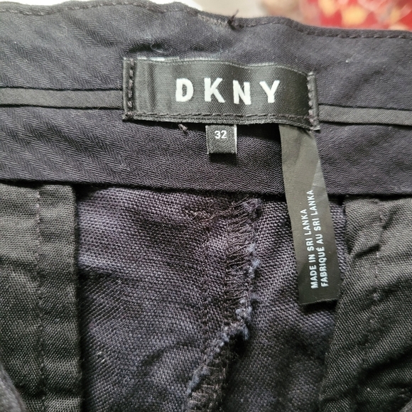 DKNY Linen Blend Black Camo 9" Inseam Shorts NWT - Picture 2 of 5